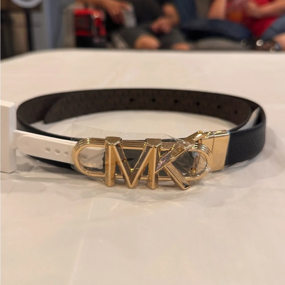NWT Michael Kors Reversible Signature MK Logo‎ Belt Gold Buckle S